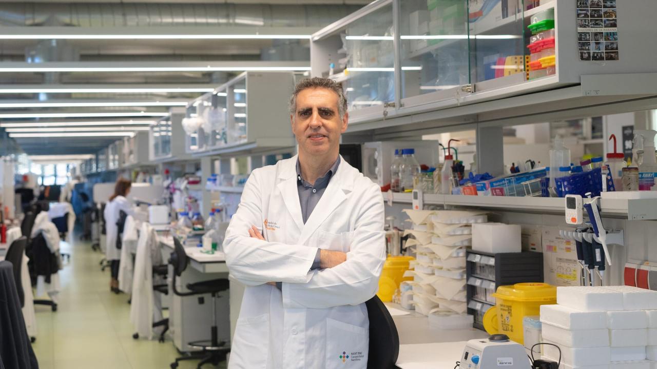El_Dr._Manel_Esteller,_inclòs_.jpg